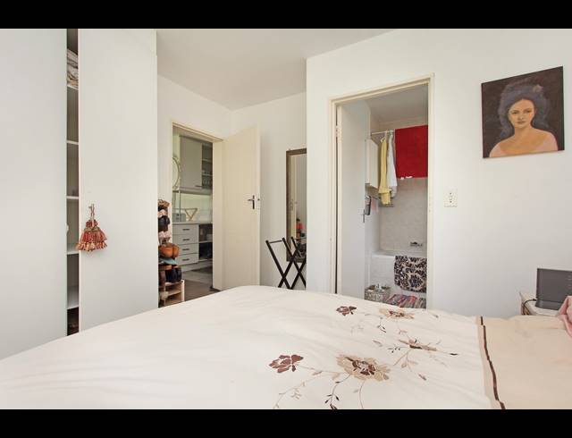 1 BEDROOM APARTMENT TO LET IN KENILWORTH
